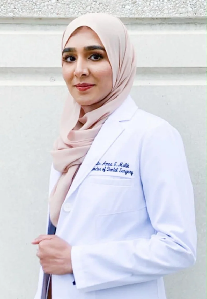 Dr. Amna Malik